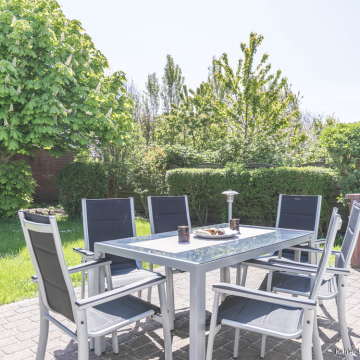 Terrasse und Garten