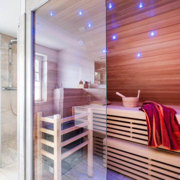 Wellness-Bad mit Sauna