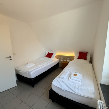 Schlafzimmer 2 DG