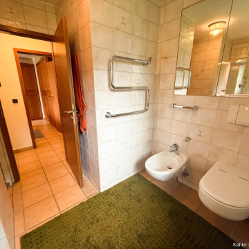Badezimmer im Erdgeschoss