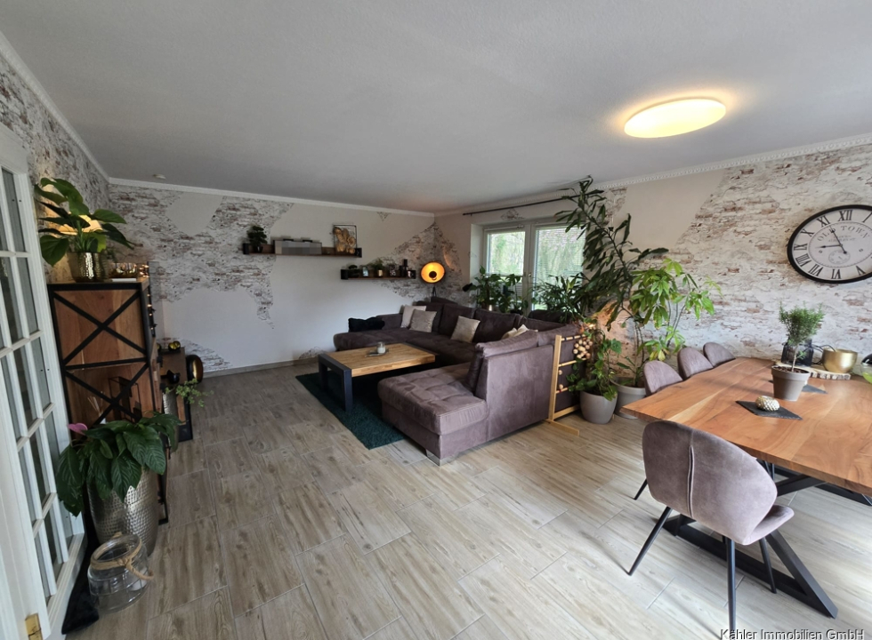 Wohn- und Esszimmer